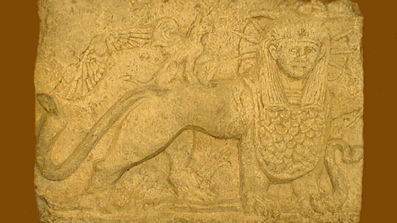 القطعة الأثرية 