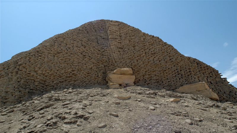 هرم اللاهون