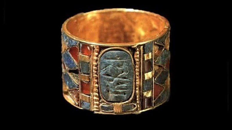 القطعة الأثرية 