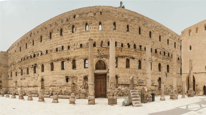 الدير الأبيض