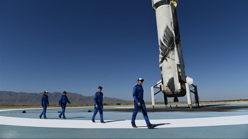 رحلات السياحة الفضائية