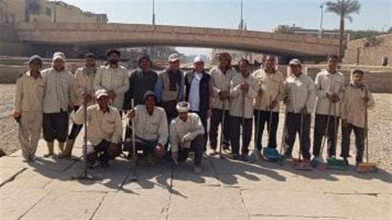 جانب من اعمال النظافة