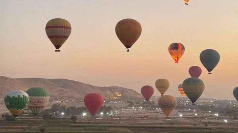 رحلات البالون الطائر