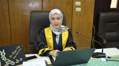 امتياز مع مرتبة الشرف.. الباحثة ماجدة عدلي تحصل على الدكتوراه من كلية الالسن 