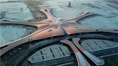 أول مطار في الصين يحقق توطيناً كاملاً لنظام المغادرة بتكنولوجيا محلية