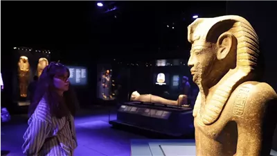 قبل افتتاحه في لندن.. تعرف على معرض رمسيس وذهب الفراعنة