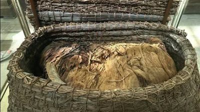 قطعة أثرية نادرة بالمتحف المصري تكشف فلسفة البعث في مصر القديمة