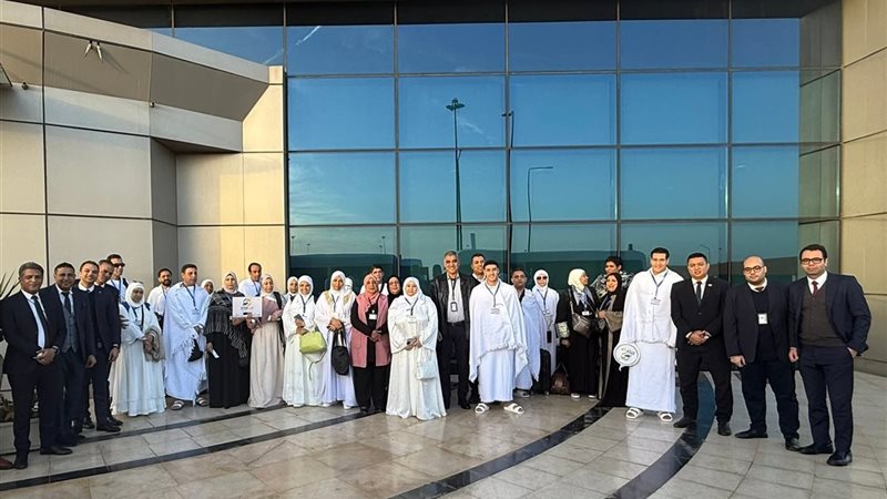 مطار القاهرة 