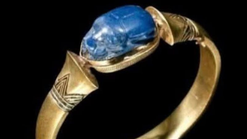 القطعة الأثرية 