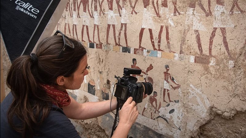 عالمة مصريات 