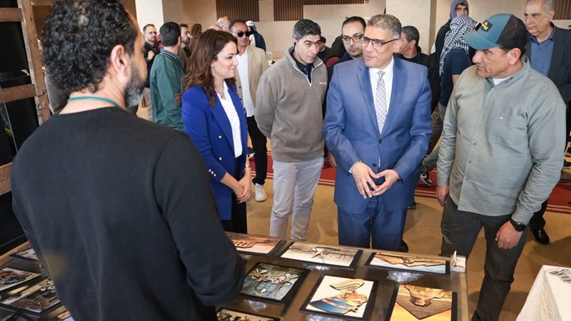 افتتاح معرض الحرف اليدوية