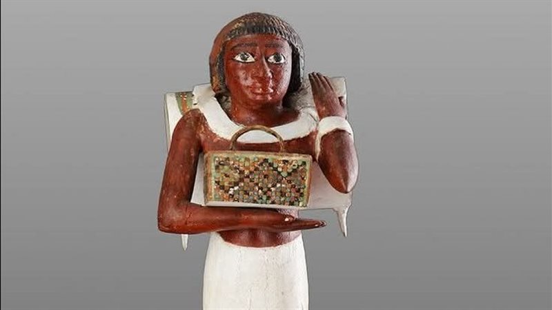 القطعة الأثرية 