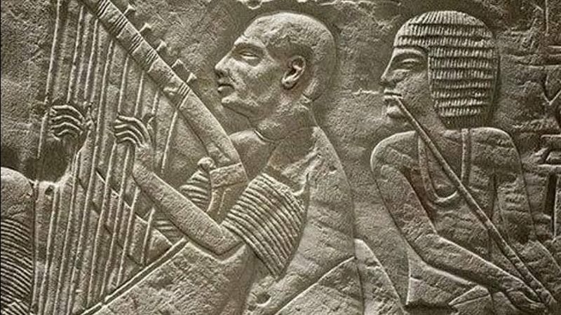 صور من المقابر الأثرية 