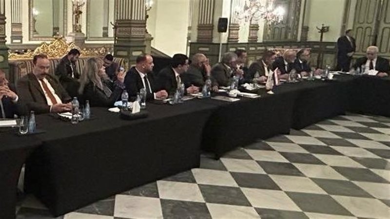 لقاء وزير المالية