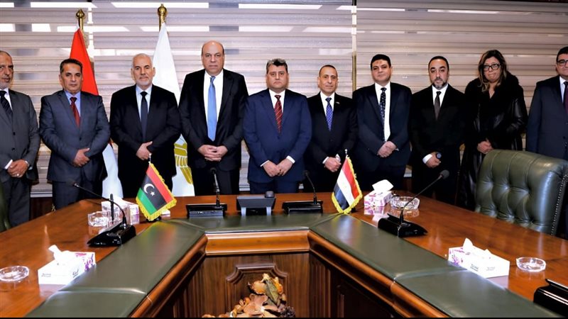 وزير الطيران المدني