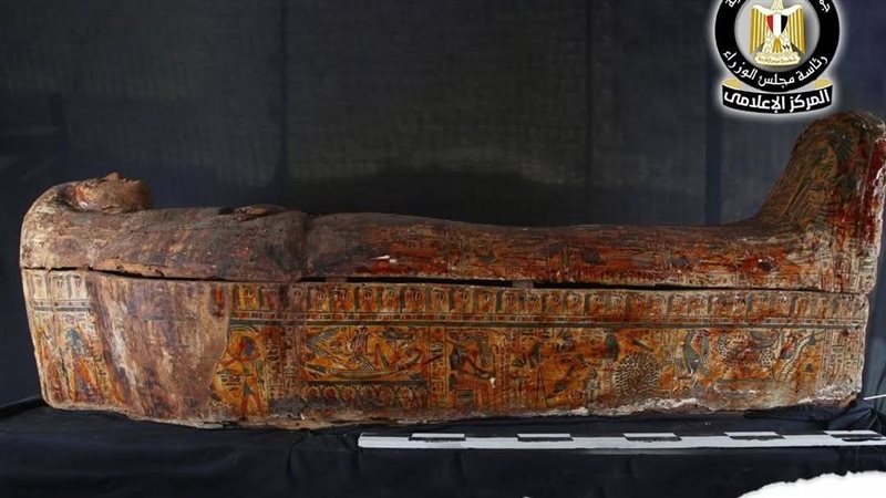 التوابيت الملونة