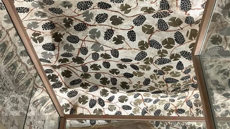 مقبرة العنب 