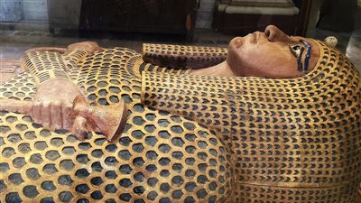 الجمال كما ينبغي أن يكون.. تحفة ملكية تُجسد روعة الفن المصري القديم