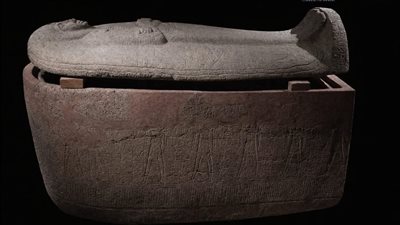 التوابيت الآدمية.. حين تحوّلت الجدران الخشبية إلى جسد أوزيري يحرس الخلود