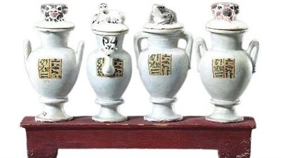 الأواني الرمزية في مقبرة يويا وتويا.. أسرار العالم الآخر داخل المتحف المصري 