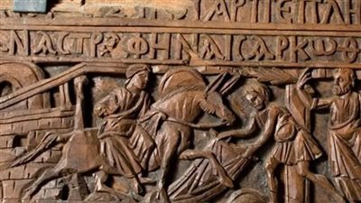 قطعة نادرة من الفن القبطي تُجسد دخول السيد المسيح أورشليم بمتحف مطار القاهرة