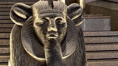 تمثال أمنمحات الثالث.. عرض أثري يعكس قوة الدولة الوسطى