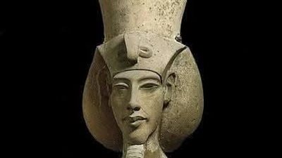 من أخناتون إلى توت عنخ آمون: أسرار غامضة وتحولات دينية في قلب طيبة القديمة