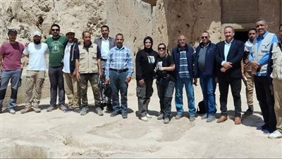 جولة تفقدية لرئيس آثار مصر الوسطى بمواقع أسيوط لمتابعة أعمال البعثات (خاص)