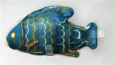 سمكة من الزجاج تحكي أسرار الجمال في مصر القديمة داخل المتحف المصري