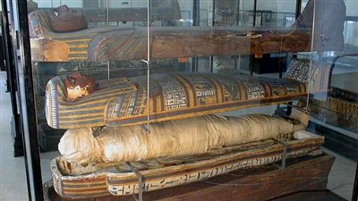 عرض تابوت مزدوج نادر للكاهن أوسيرموس من مصر القديمة في بروكسل
