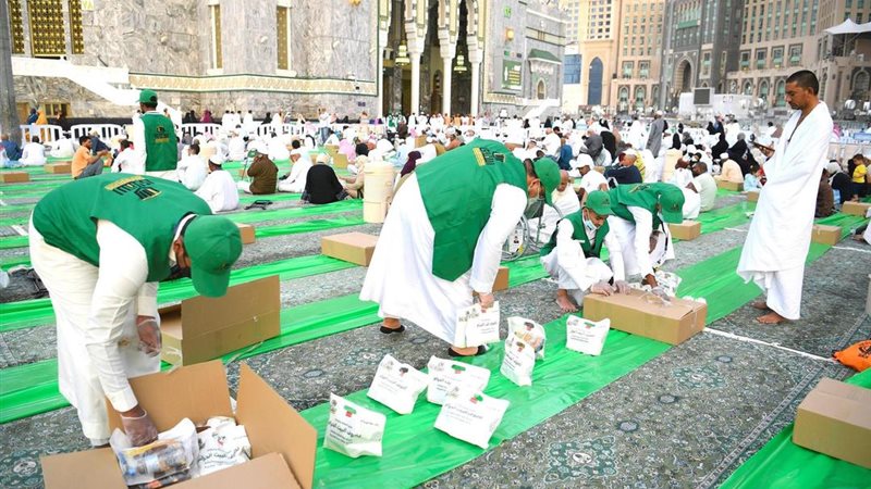 وجبات إفطار بالحرمين الشريفين 