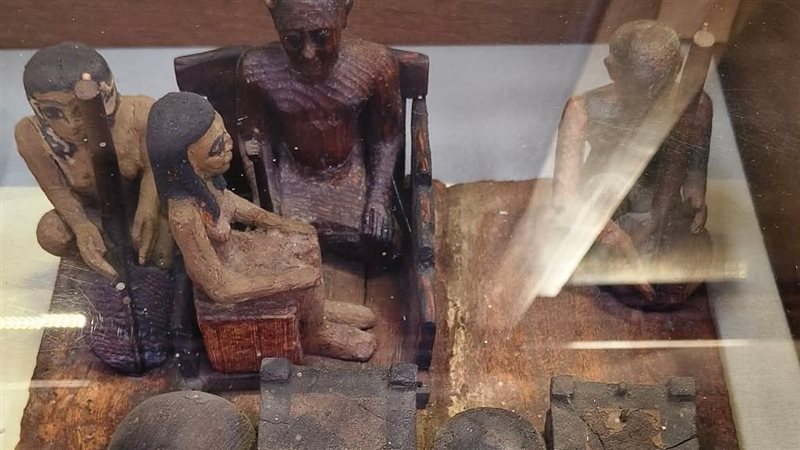 القطعة الأثرية 