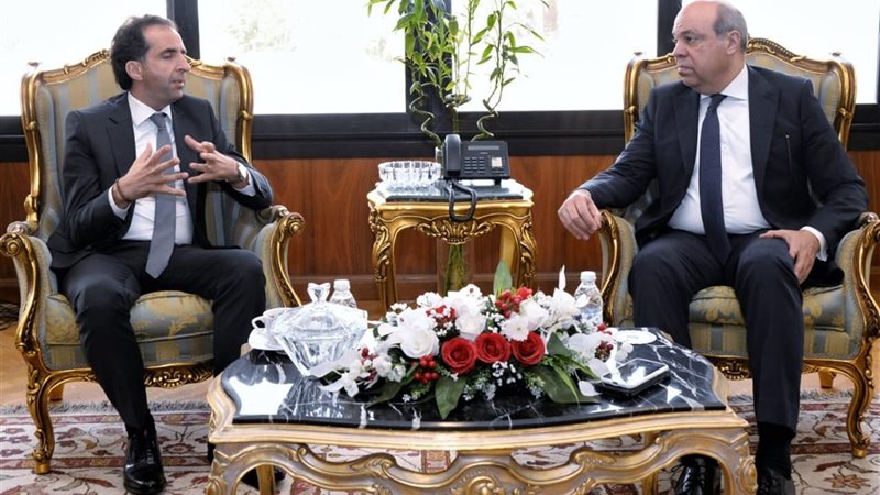 وزير الطيران 