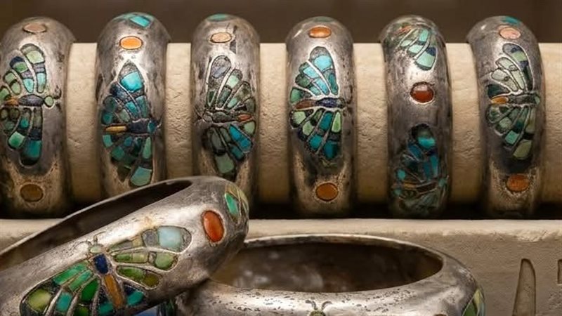 القطعة الأثرية 