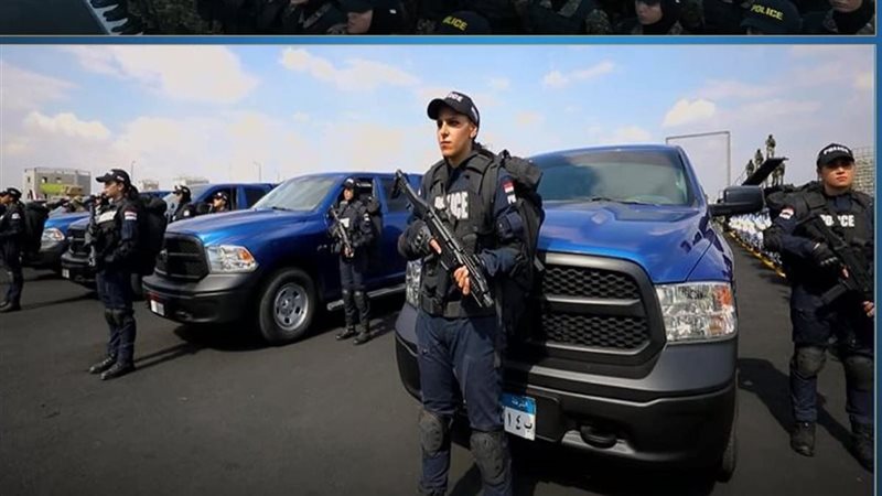 جانب من عمليات التامين