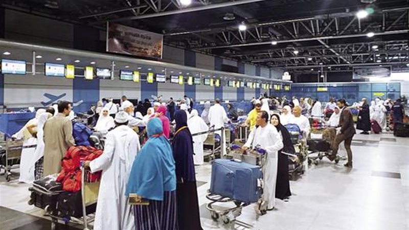 مغادرة المعتمرين 