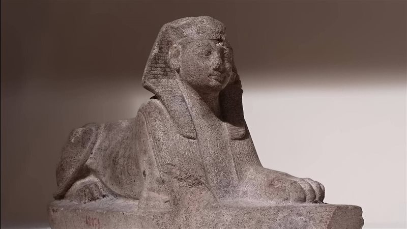 القطعة الأثرية 