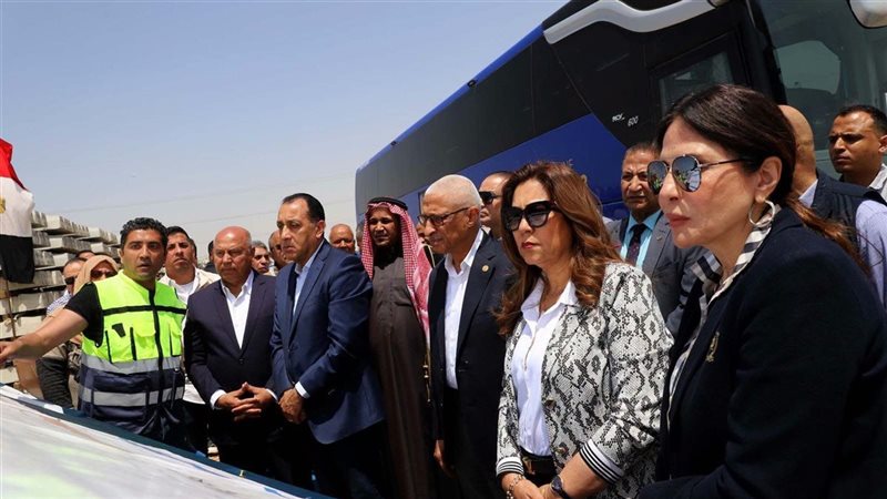 مدبولى خلال الجولة