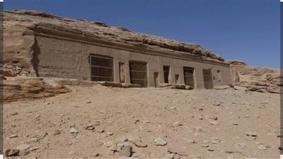 يقظة حراس الآثار تُحبط تنقيبًا غير مشروع بجبل السلسلة وتضبط المتورطين (خاص)