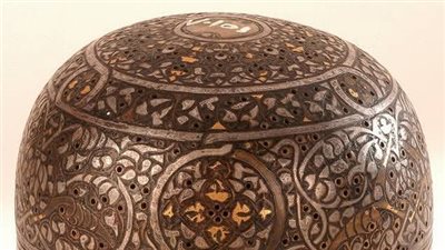 متحف الفن الإسلامي يعرض مدفأة يدوية كروية من العصر المملوكي