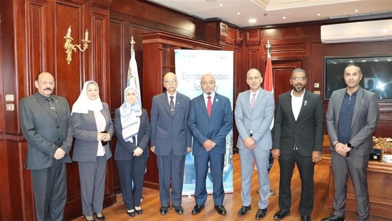 الاكاديمية المصرية لعلوم الطيران 