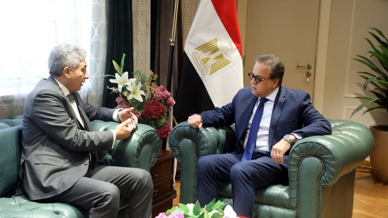 لقاء وزيرا السياحة