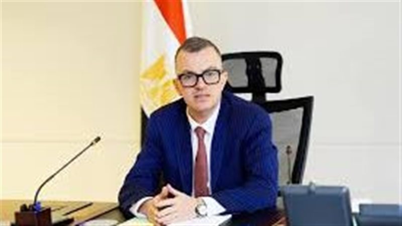 الدكتور أحمد رستم