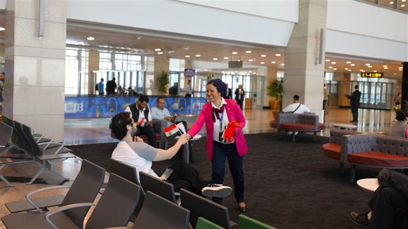 احتفالات مطار القاهرة