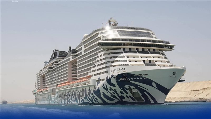 قناة السويس 