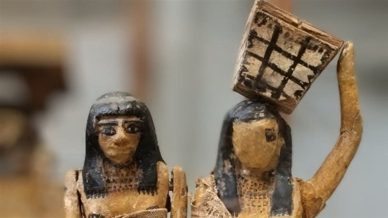 القطعة الأثرية 
