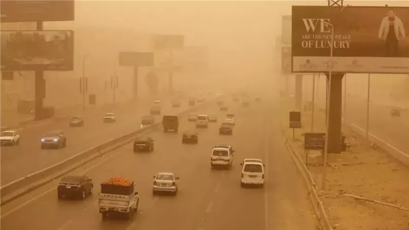 عاصفة ترابية