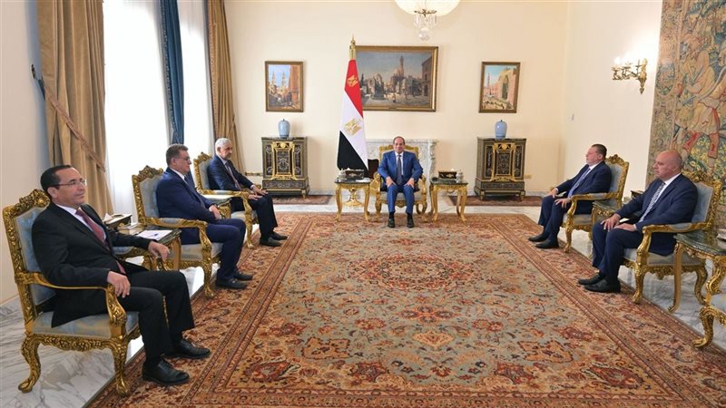 الرئيس عبدالفتاح السيسي فى الاجتماع