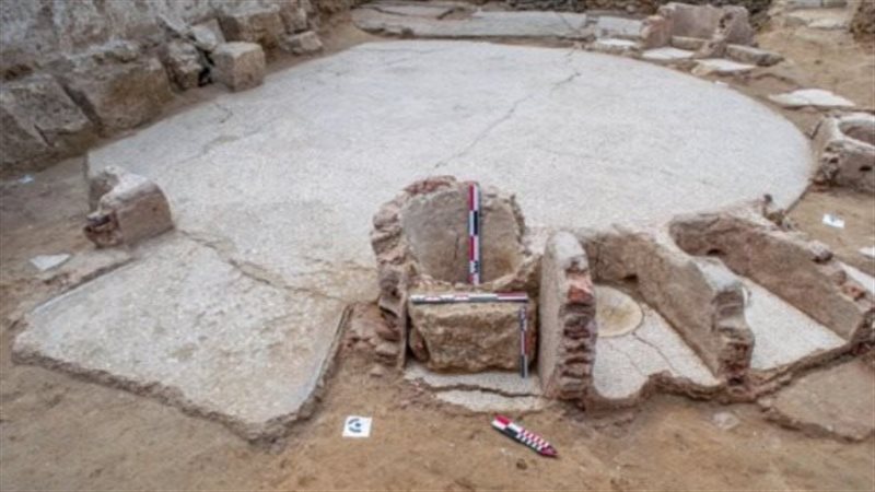 القطع الأثرية 
