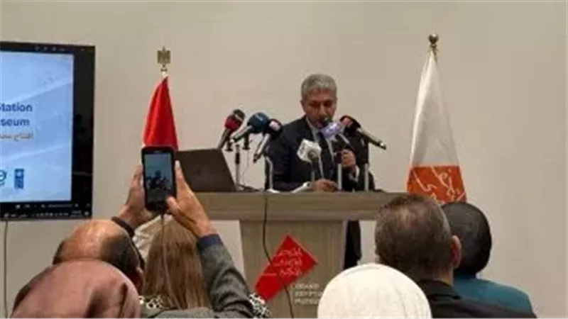 شريف فتحي وزير السياحة والآثار 
